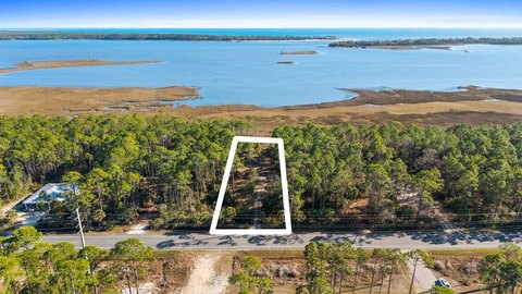 Lagoon-Front Homesite Near Indian Pass