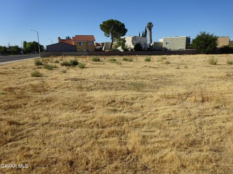 Vacant Lot in Lancaster, CA