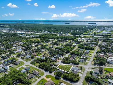 LAND - Vero Beach, FL