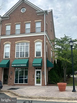 Retail Space in Woodbridge, VA
