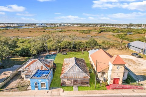 Marsh-Front Land Lot