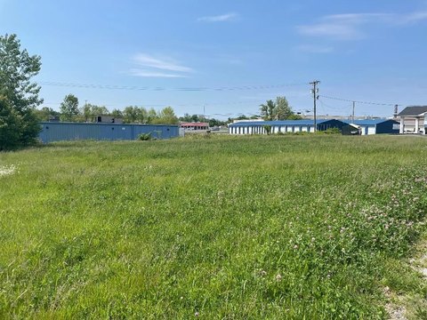 Commercial Lot in High Traffic