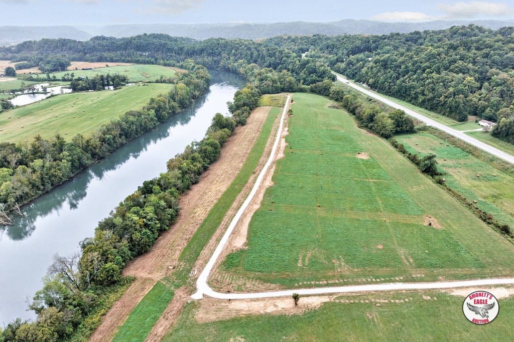 Hwy 61 S,Unit 12, Burkesville, KY 42717