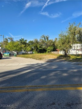 Commercial Lot in North Fort Myers