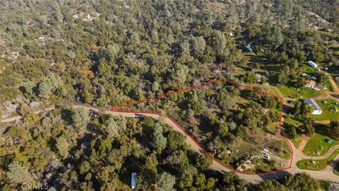 Mariposa Land with Mountain Views