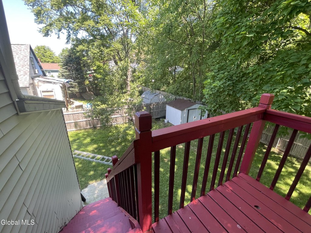 Picture 25
