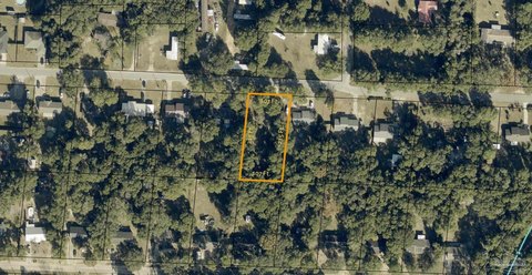 Land, Milton, FL