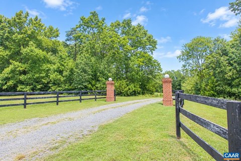 LAND, SCOTTSVILLE, VA