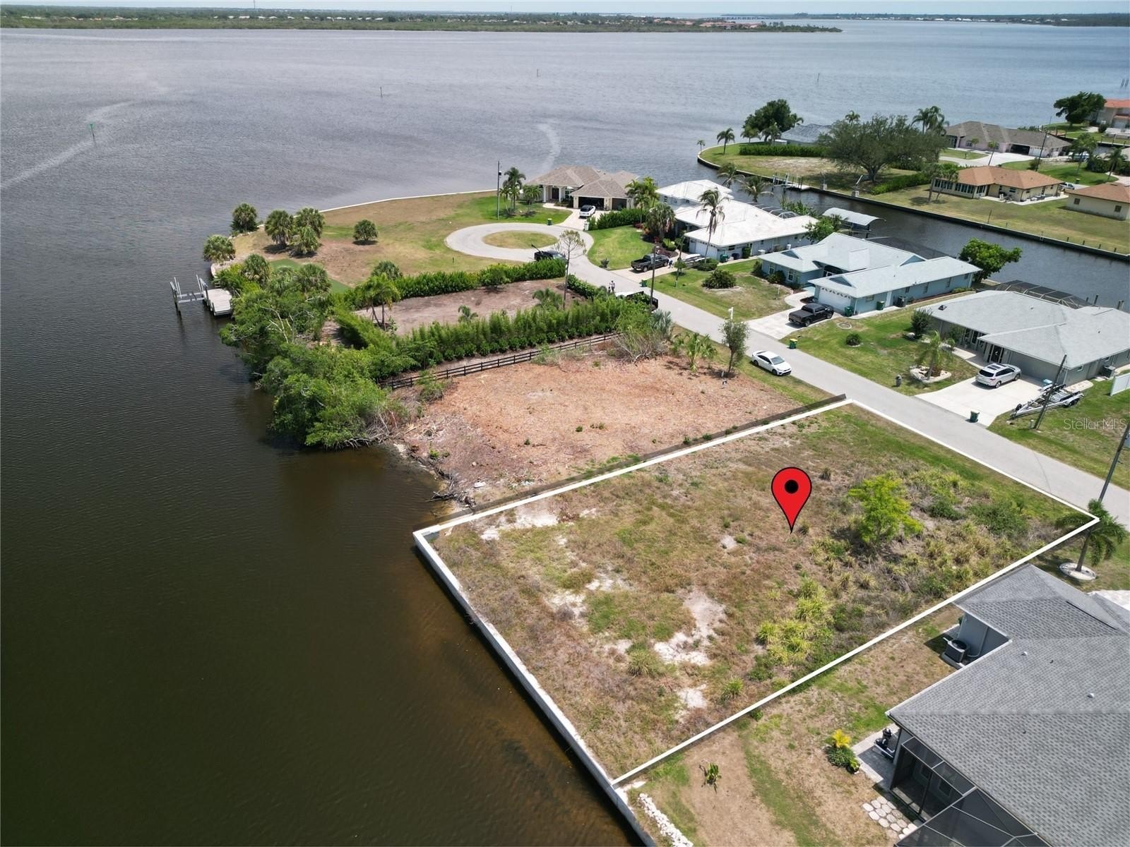 Waterfront Lot in Gulf Cove