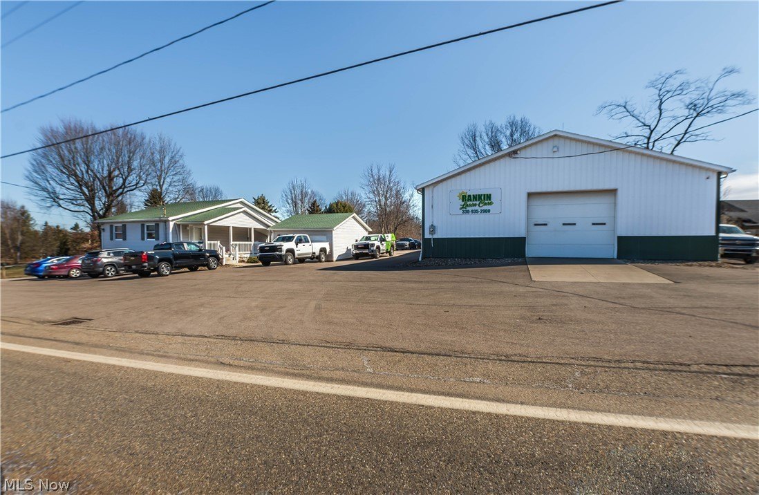 Hartville Mixed-Use Commercial Property