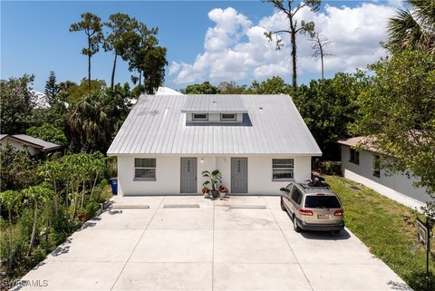 Income-Producing Duplex in Fort Myers