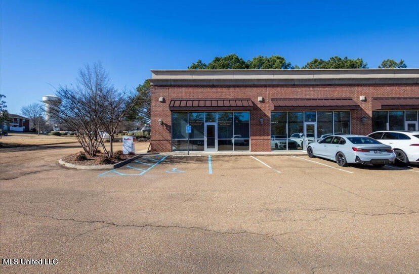 Ridgeland Commercial Space For Rent