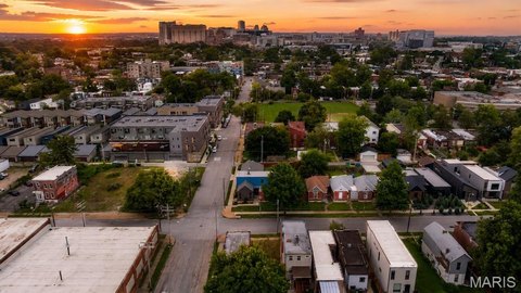 Land - St Louis, MO