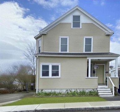 Newport Multifamily Near Broadway Shops