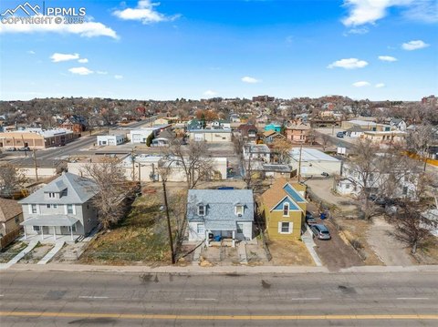 Pueblo Duplex Near Downtown