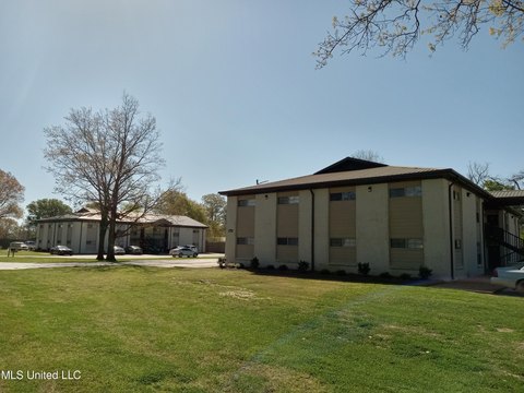 Renovated Apartment Complex in Indianola