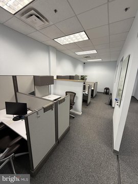 Chantilly Office Suite for Lease