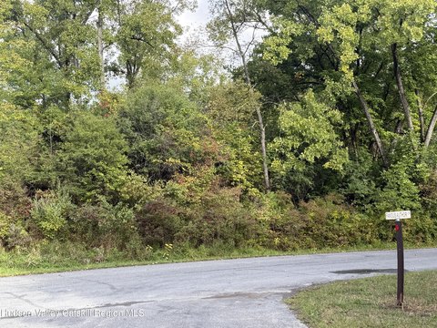 Land, Athens, NY