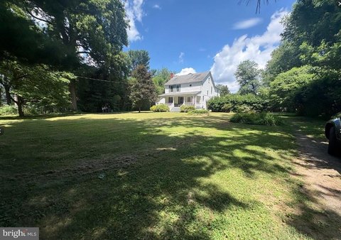 LAND - MCLEAN, VA