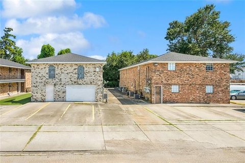 Chalmette Apartment Complex For Sale