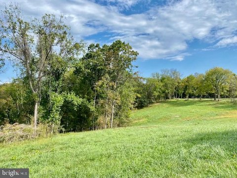 9.58 Acres in Purcellville, VA