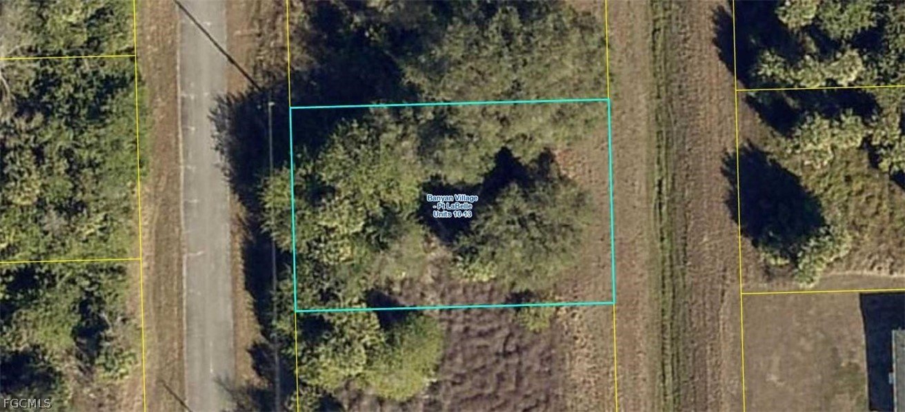 Residential Land in Banyan Village