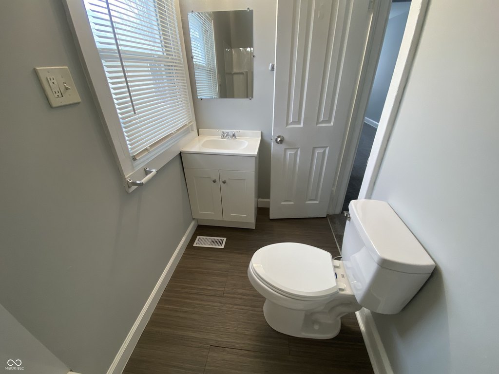 Picture 4