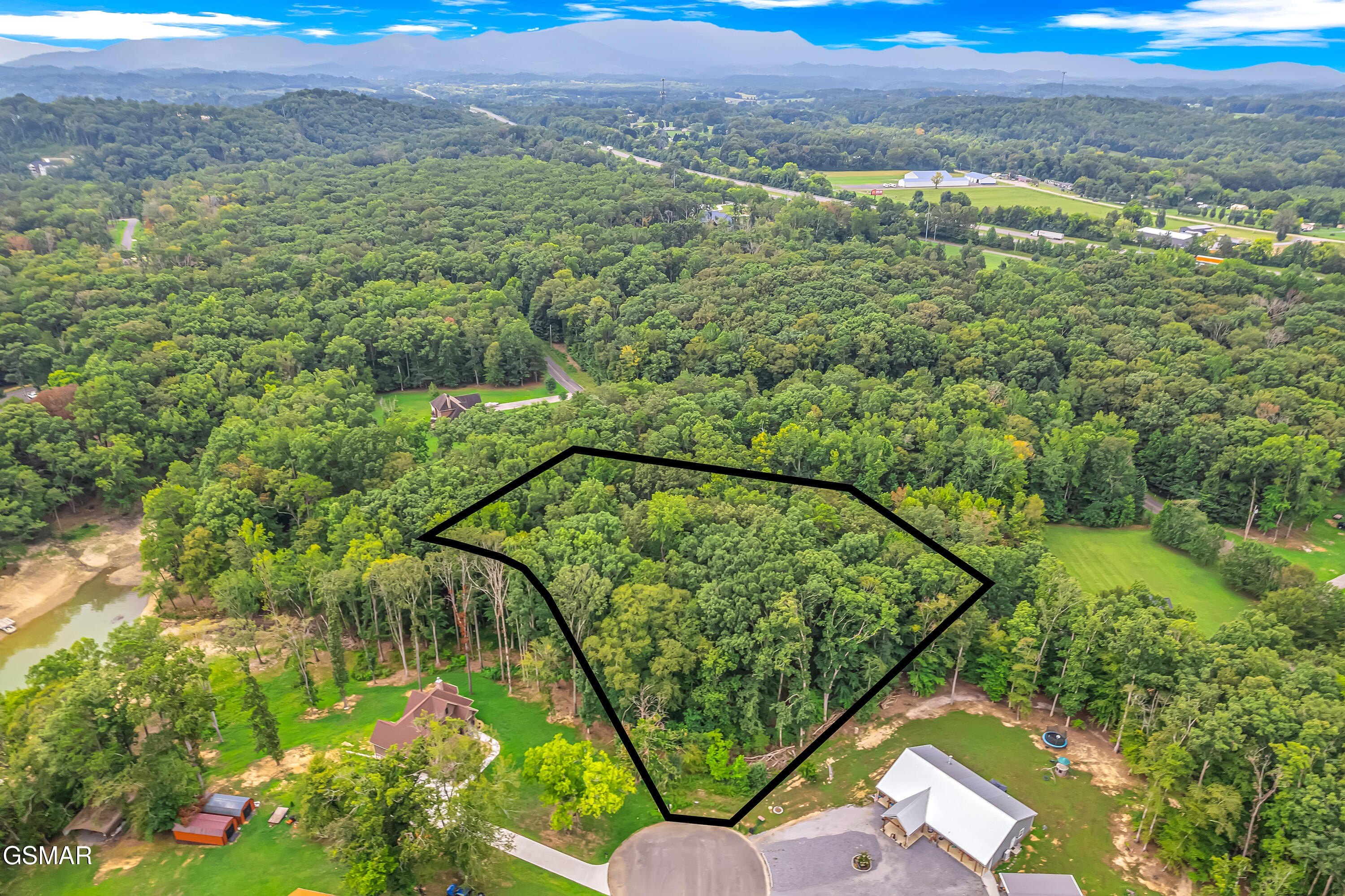 Residential Lot Near Douglas Lake