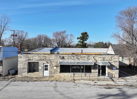 One-Story Handicap-Accessible Office Building