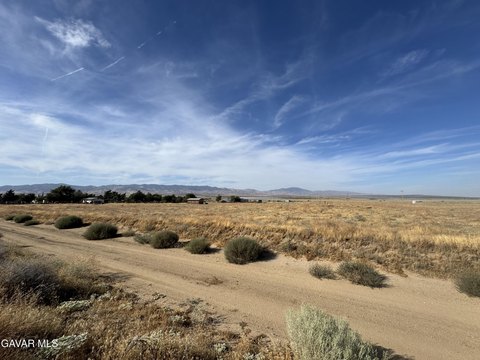 Land, Lancaster, CA
