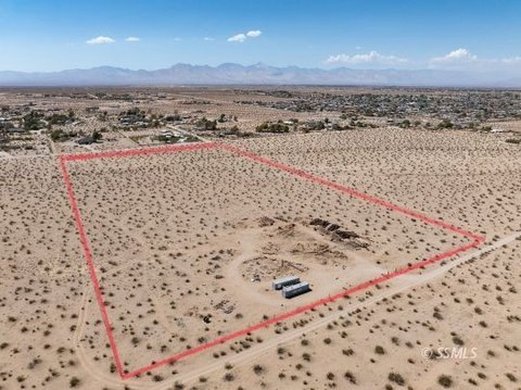Expansive Land Parcel in Ridgecrest