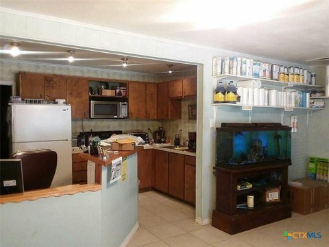 Lampasas Commercial Property with Warehouse