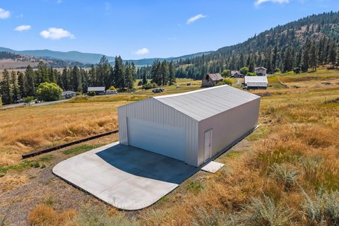 Land, COLVILLE, WA