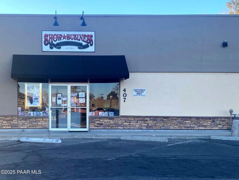 Prime Retail End-Cap Space