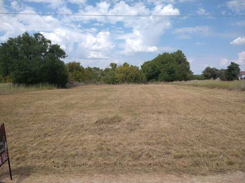 Lake-Adjacent Residential Lot