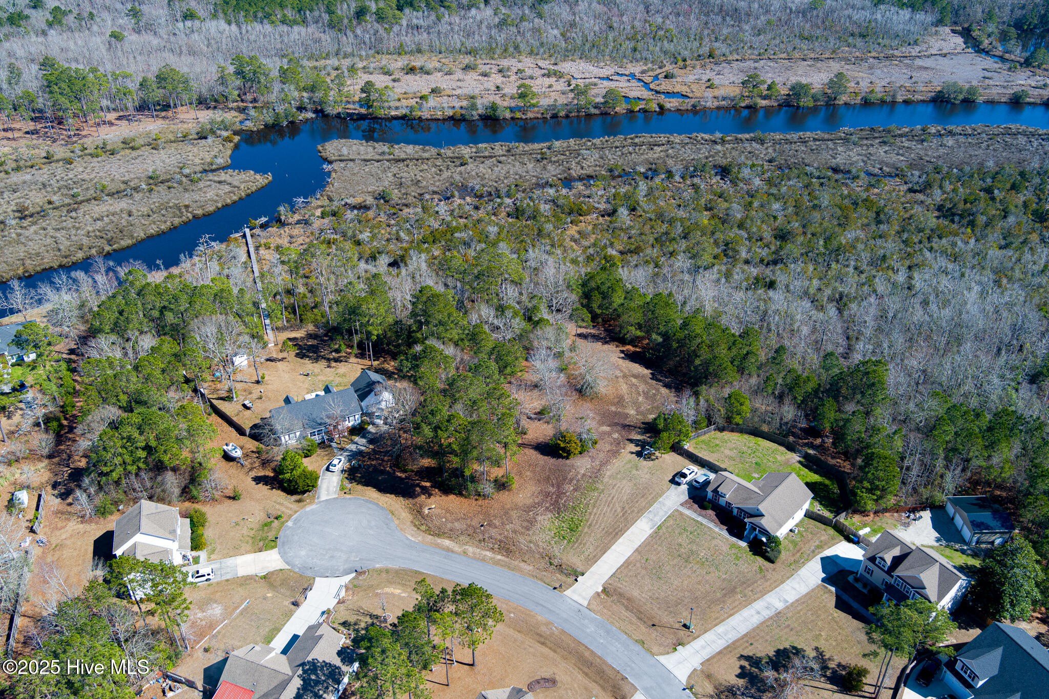 Water Access Land in Holly Ridge