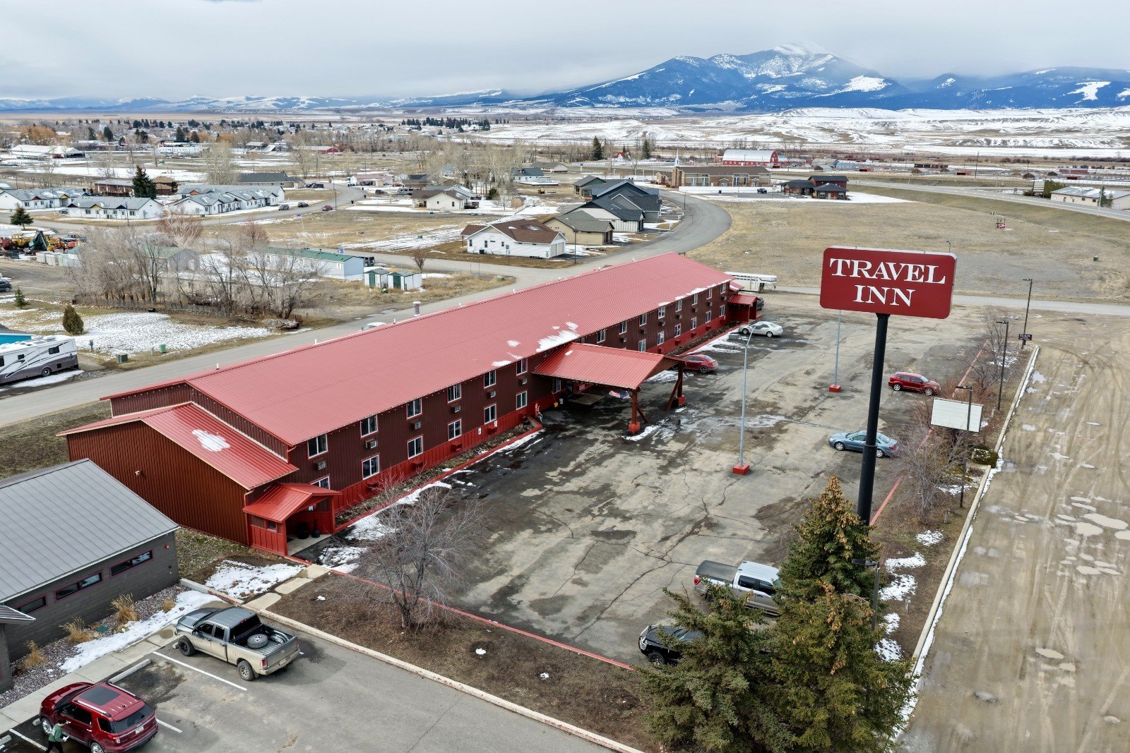 Travel Inn - Deer Lodge