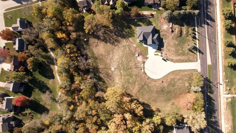 Prime Lot in Urbandale, Iowa