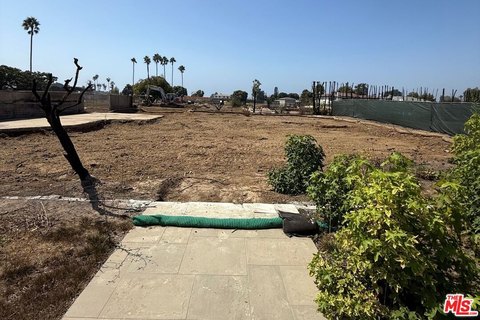 Land, Pacific Palisades, CA