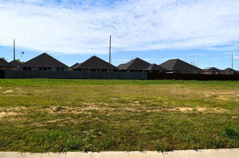 Residential Lot in Mabank, TX