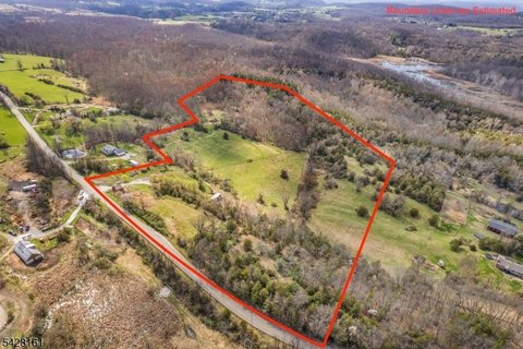 Lafayette Twp. Land with Stable