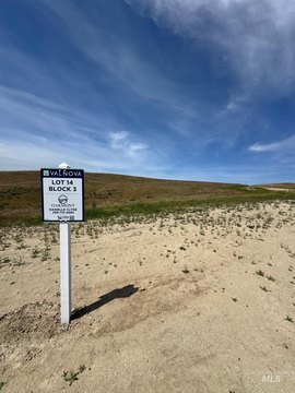 Residential Land in Eagle, ID