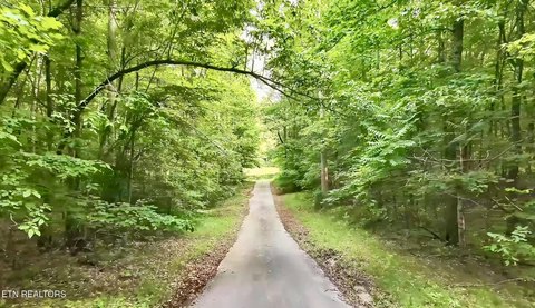 Expansive Tennessee Farm Estate