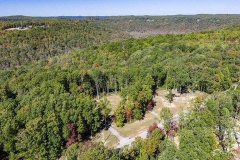 2.43 Acres in The Cliffs