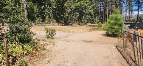 Partially Fenced Cul-de-Sac Lot