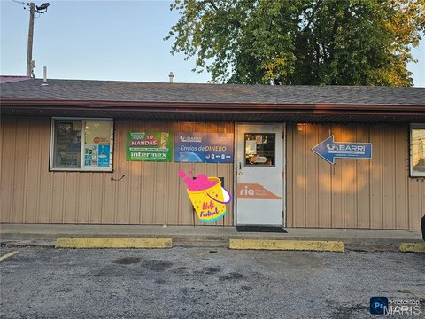 Established Store with Restaurant Potential