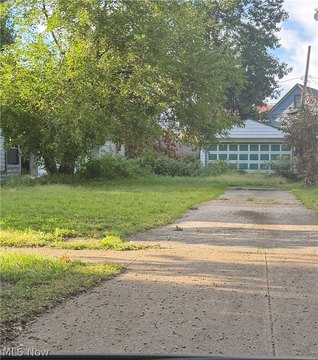 Land, Cleveland, OH