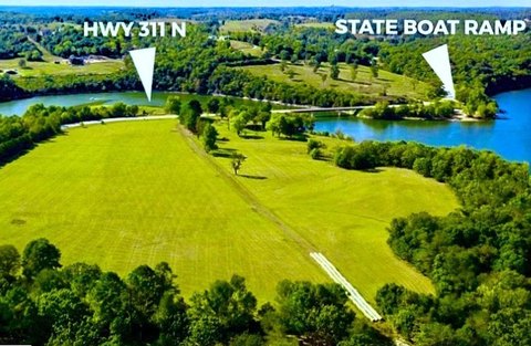 Land, Green Forest, AR