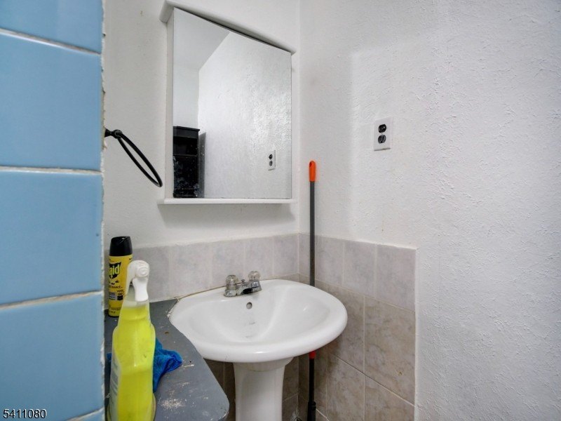 Picture 16