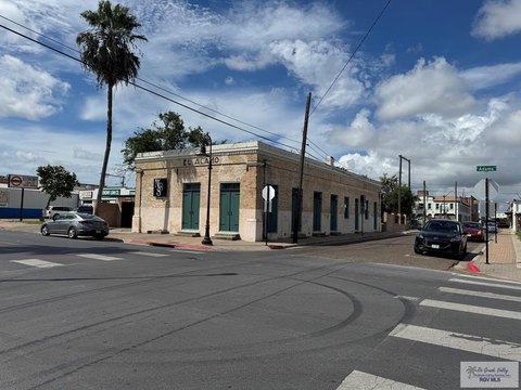 Downtown Restaurant Business Opportunity